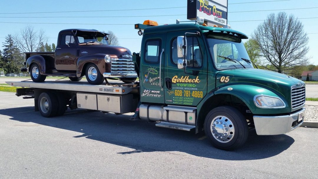 Goldbeck Towing La Crosse Area 24 Hour Service Heavy and Light Duty
